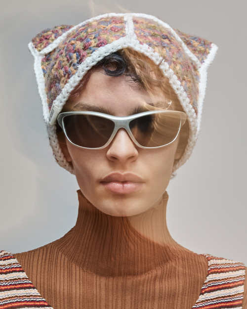 HAT 001
